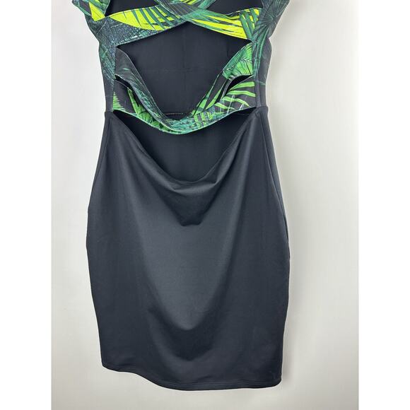 NWT Fabletics Malindi Criss Cross Cut Out Strappy Dress Green Black Leaves Small - Picture 10 of 14